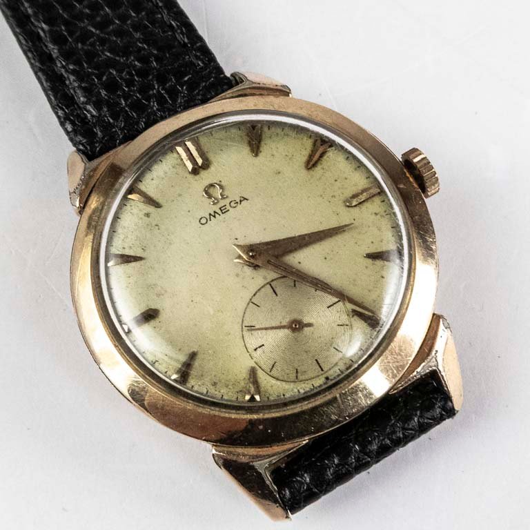 Lote siguiente: Reloj Omega enchapado para la venta