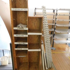 Estanteria de madera - imagen 3