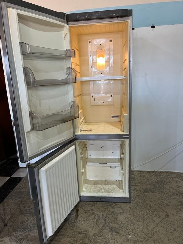 Heladera Fagor de 2 puertas en buen estado - imagen 5