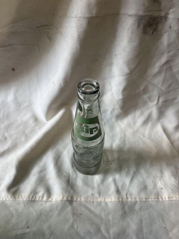 Item 884027 - Image 1