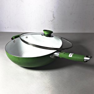 Dos Sartenes Wok Cuori, Uno con Tapa de Vidrio, Diámetro 30 cm - imagen 4