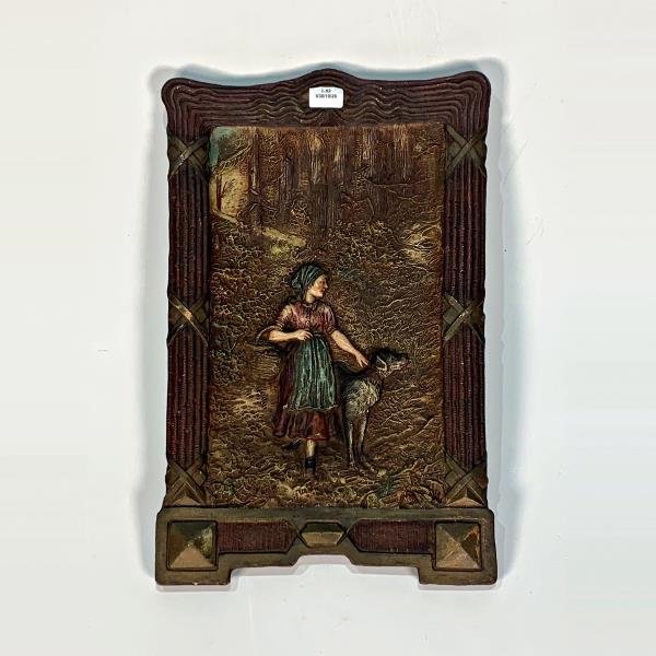 Cuadro en Relieve de Yeso: Dama y Perro en el Bosque (40x25 cm)