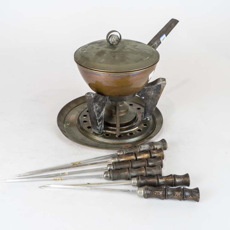 Lote anterior: Fondue de bronce, cobre y madera con soporte, quemador y pinchos  - Medidas: 19cm 