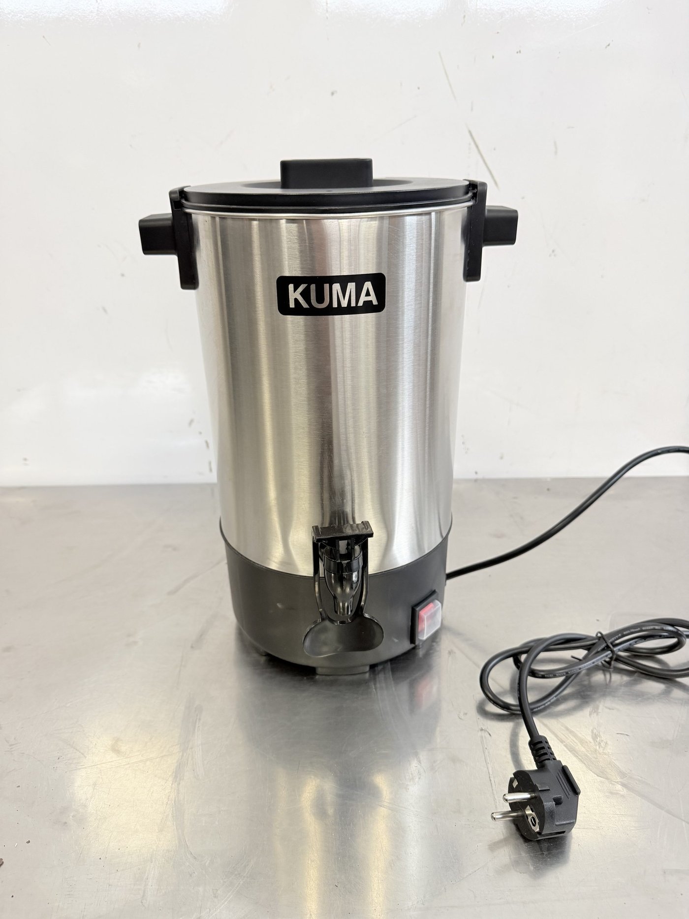 Termo Cafetera KUMA de Acero Inoxidable, 4.5 Litros, Poco Uso