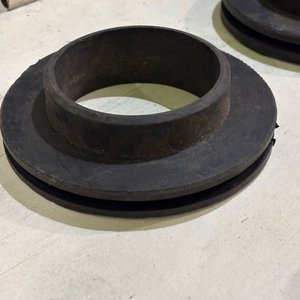 Lote de Gomas Conectoras y Piezas Plásticas Varias - imagen 3