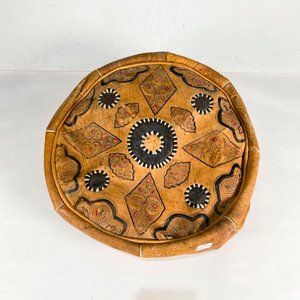Lote anterior: Puff de Cuero Artesanal con Diseños Geométricos