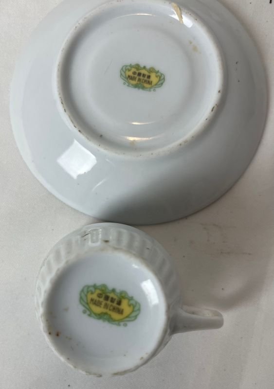 Tazas de porcelana con diseños florales azules - imagen 4