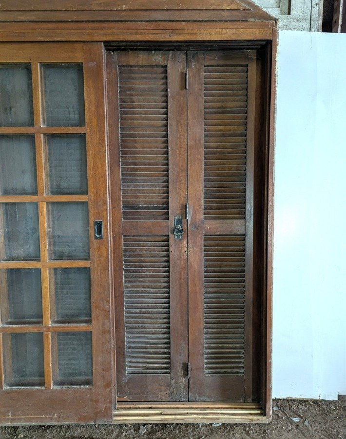 Puerta de madera con ventana y marco en cerejeira - imagen 7