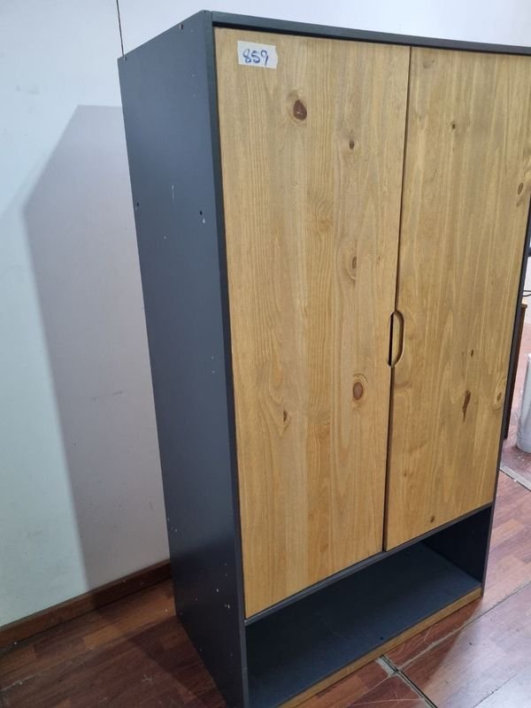 Placard de 2 Puertas con Espacio para Perchas - imagen 5