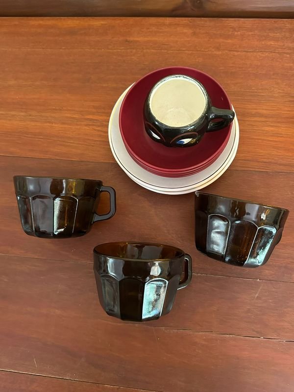 Tazas y platos de cerámica y vidrio - imagen 2