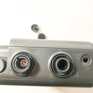 Lote de 3 piezas: Radio portátil Xion, linterna y mixer - imagen 3