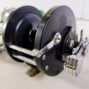 2 Reels de Pesca: Del Mar 285 y Quider 140 - imagen 2