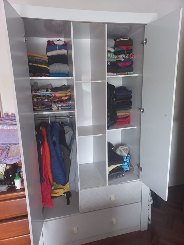 Ropero blanco para hogar - imagen 10