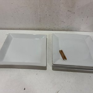Lote anterior: Set de 5 Platos Cuadrados Blancos