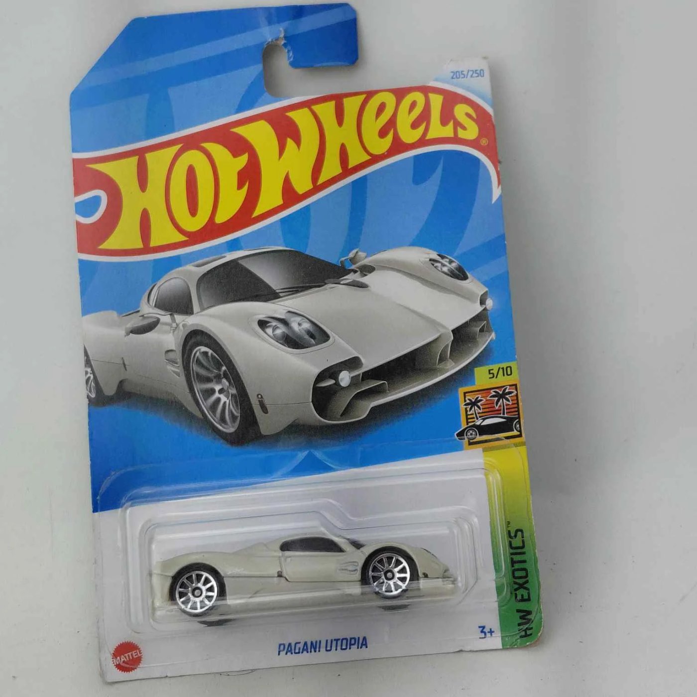 Lote siguiente: Coche de juguete Hot Wheels Pagani Utopia