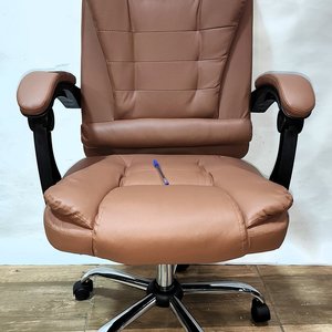 Sillón Ejecutivo Capitaneado en Eco Cuero Marrón, Reclinable y Regulable - imagen 4