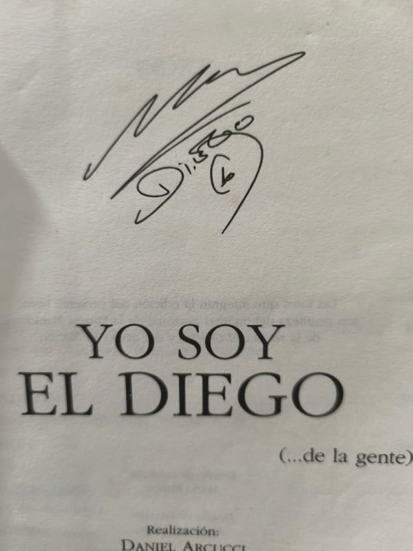 Colección de Artículos Relacionados con Diego Maradona - imagen 9