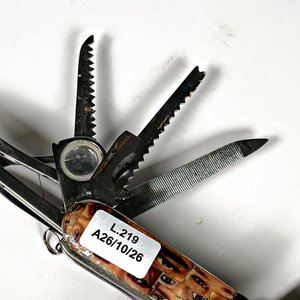 Navaja Multiuso Plegable con 15 Elementos - imagen 2