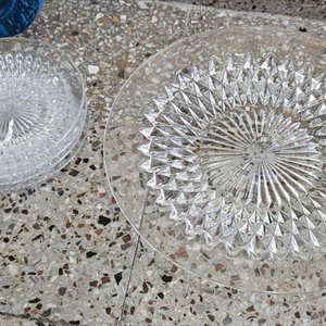 Juego de Bandejas y Platillos de Vidrio Tallado - imagen 6