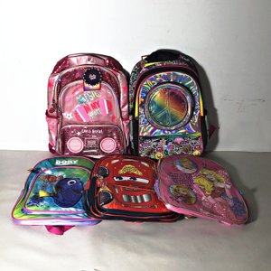 Lote de 5 Mochilas Infantiles Variadas: Disney, Princesas y Más - imagen 1