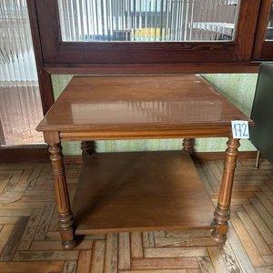 Mesa Ratona Cuadrada de Madera con Estante Inferior - imagen 3