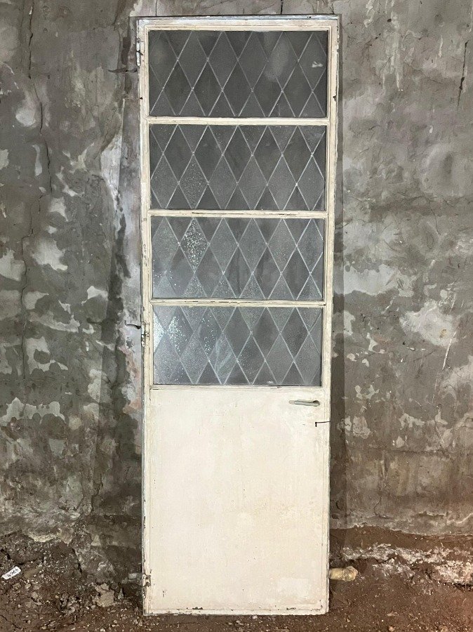 Item 18403 - Image 0