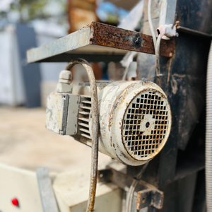 Máquina Plegadora de Chapas Industrial - imagen 4