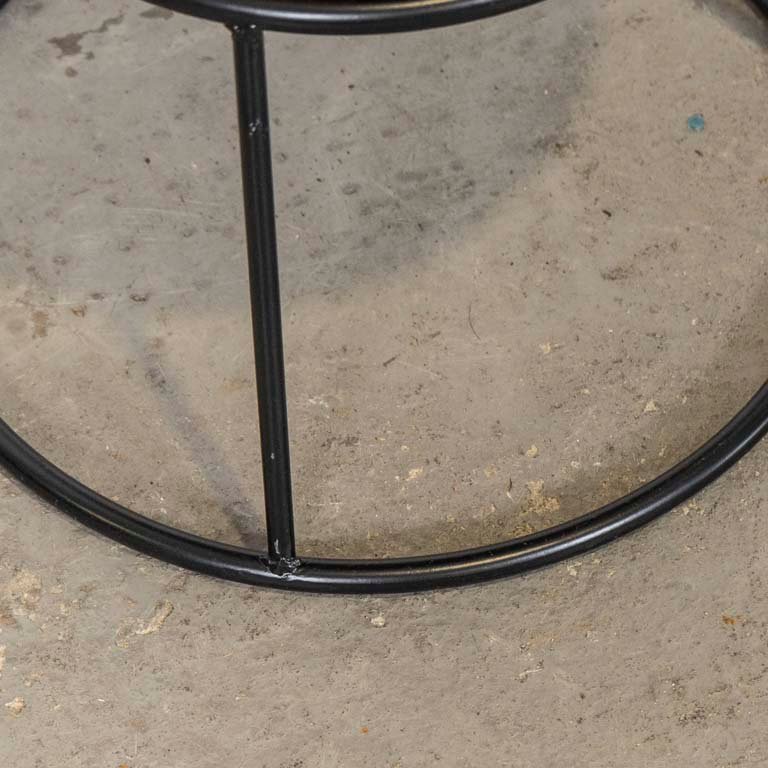 Banqueta circular con asiento de cuero y base de hierro - imagen 3