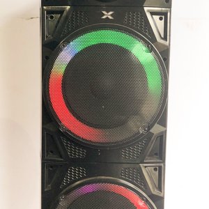 Parlante Xion con Ruedas y Luces LED - imagen 1