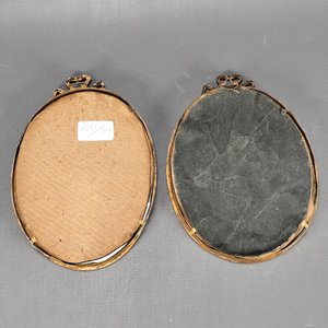 Par de Portarretratos Oval Franceses en Bronce con Fotos Antiguas - imagen 5