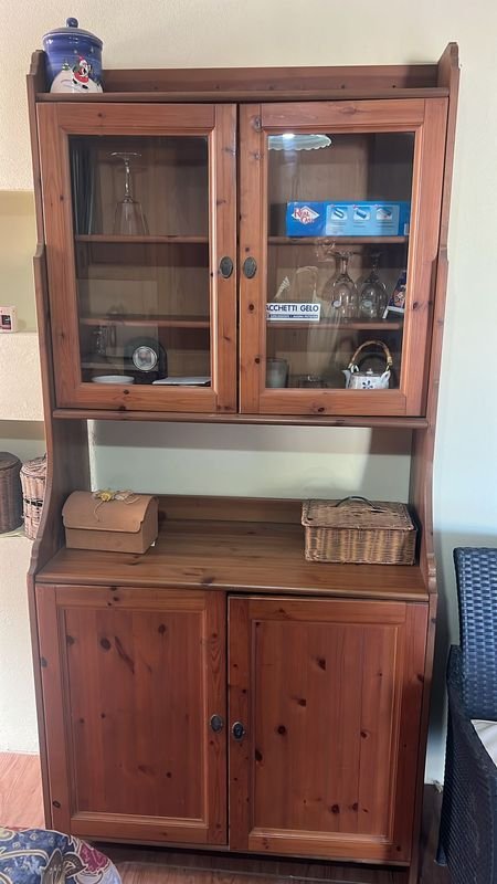 Mueble tipo despensa estilo campestre para decorar tu hogar