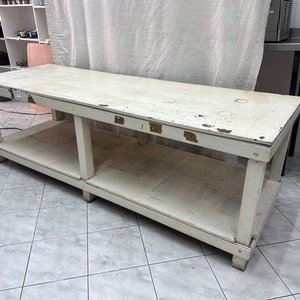 Mesa de Madera Blanca con Estante Inferior - imagen 2
