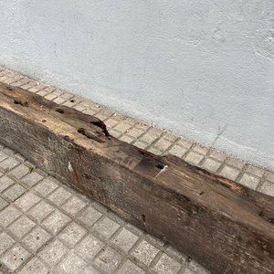 Viga de Madera Dura Antigua de 6.20 Metros - imagen 9