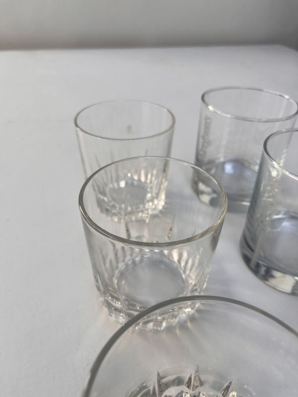 Gloriosos Vasos de Whisky con Logo de Gregson's - imagen 3