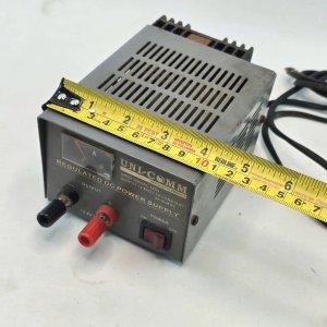 Fuente de Alimentación Regulada Uni-Comm 13.8V 5A - imagen 3