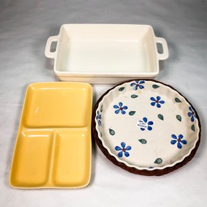 Centro de Porcelana con Canasto de Mimbre y Bandeja Dividida Amarilla - imagen 2