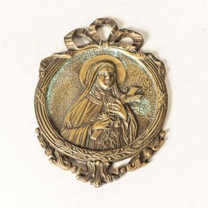 Lote siguiente: Placa Religiosa de Bronce con Imagen de Santa