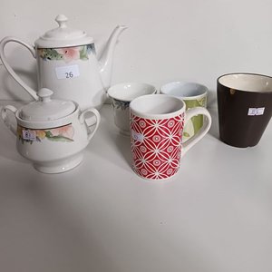 Juego de Loza Blanca con Diseños Florales y Geométricos - imagen 6