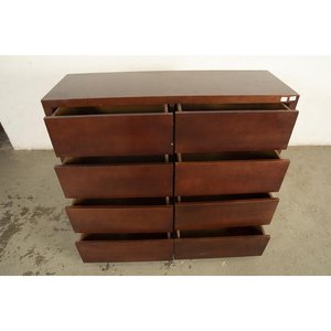 Cómoda Alta de Ocho Cajones en Madera Compensada - imagen 2