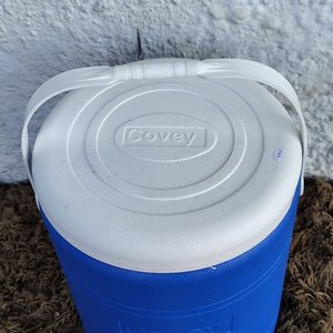 Conservadora Térmica Covey 10 Litros con Canilla y Asa - Nueva - imagen 3
