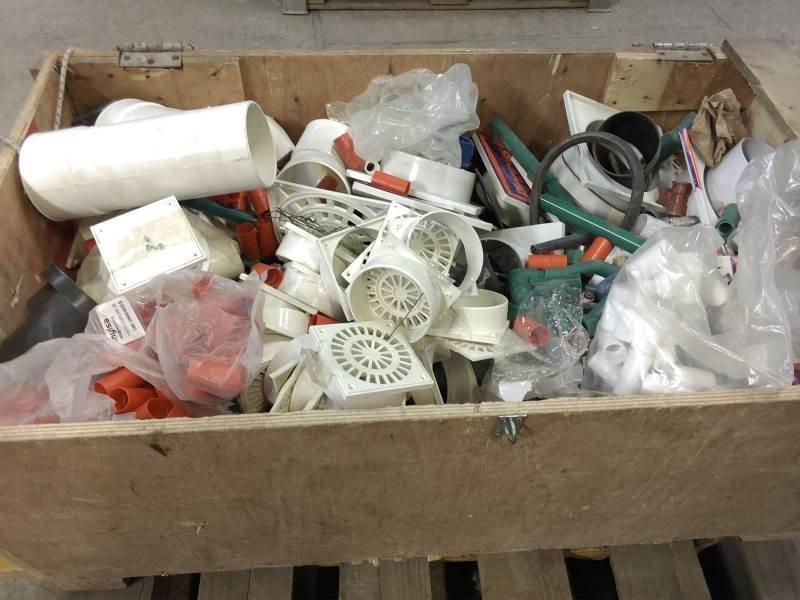 Lote de Accesorios para Cañería en PVC y Termofusión