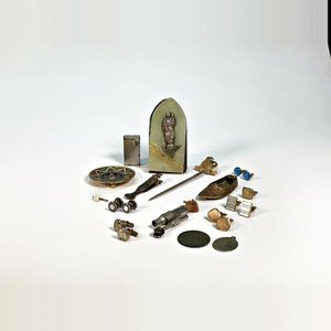 Lote anterior: Lote de Encendedores, Gemelos, Abrecarta Espada, Figura Religiosa y Más