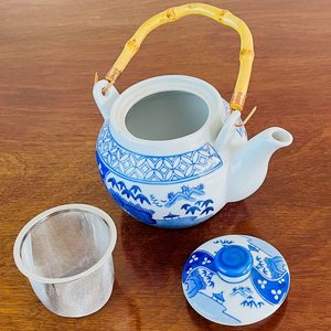 Tetera Oriental de Cerámica con Dos Tazas y Filtro - imagen 4