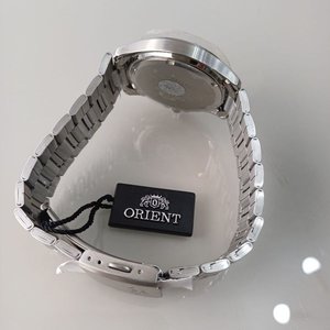 Reloj Orient Chronograph Acero Esfera Azul Modelo LUT04001D0 - imagen 4