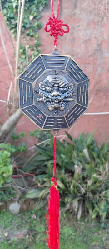16 Espejos Feng Shui Octogonales con Borla Roja