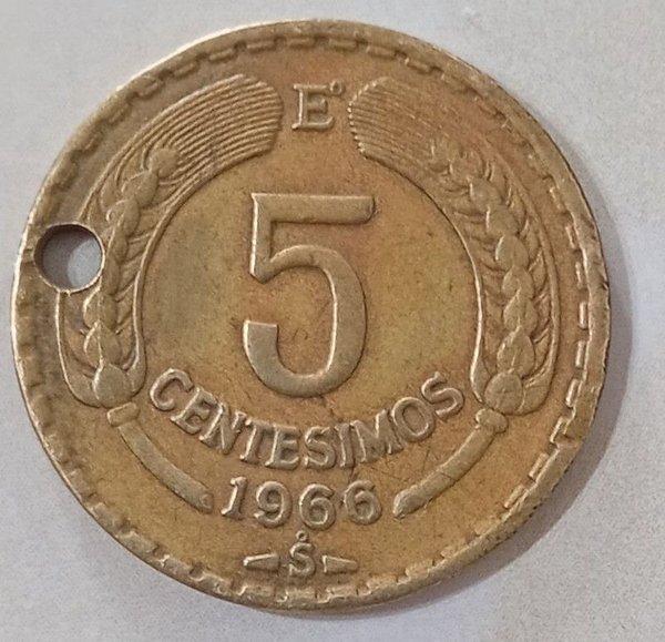 Moneda chilena de 5 Centésimos de 1966 (perforada) - Colección - imagen 1