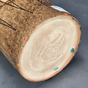 Florero Cilíndrico López Lomba en Cerámica Esmaltada con Diseños de Animales - imagen 11