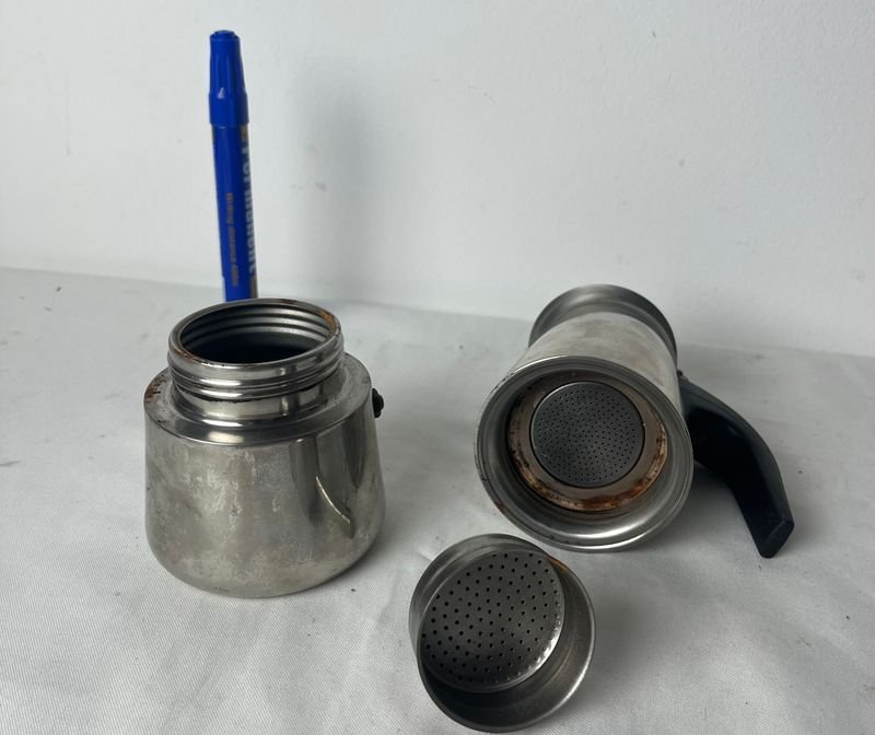 Cafetera italiana en buen estado - imagen 3