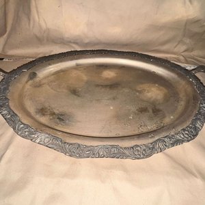 Bandeja Antigua Oval de Servicio Estilo Clásico con Asas y Borde Ornamentado - imagen 4