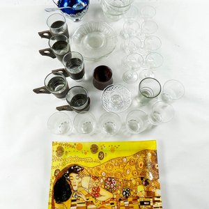 Bandeja Decorativa Estilo Klimt con Vasos y Copas de Vidrio - imagen 2